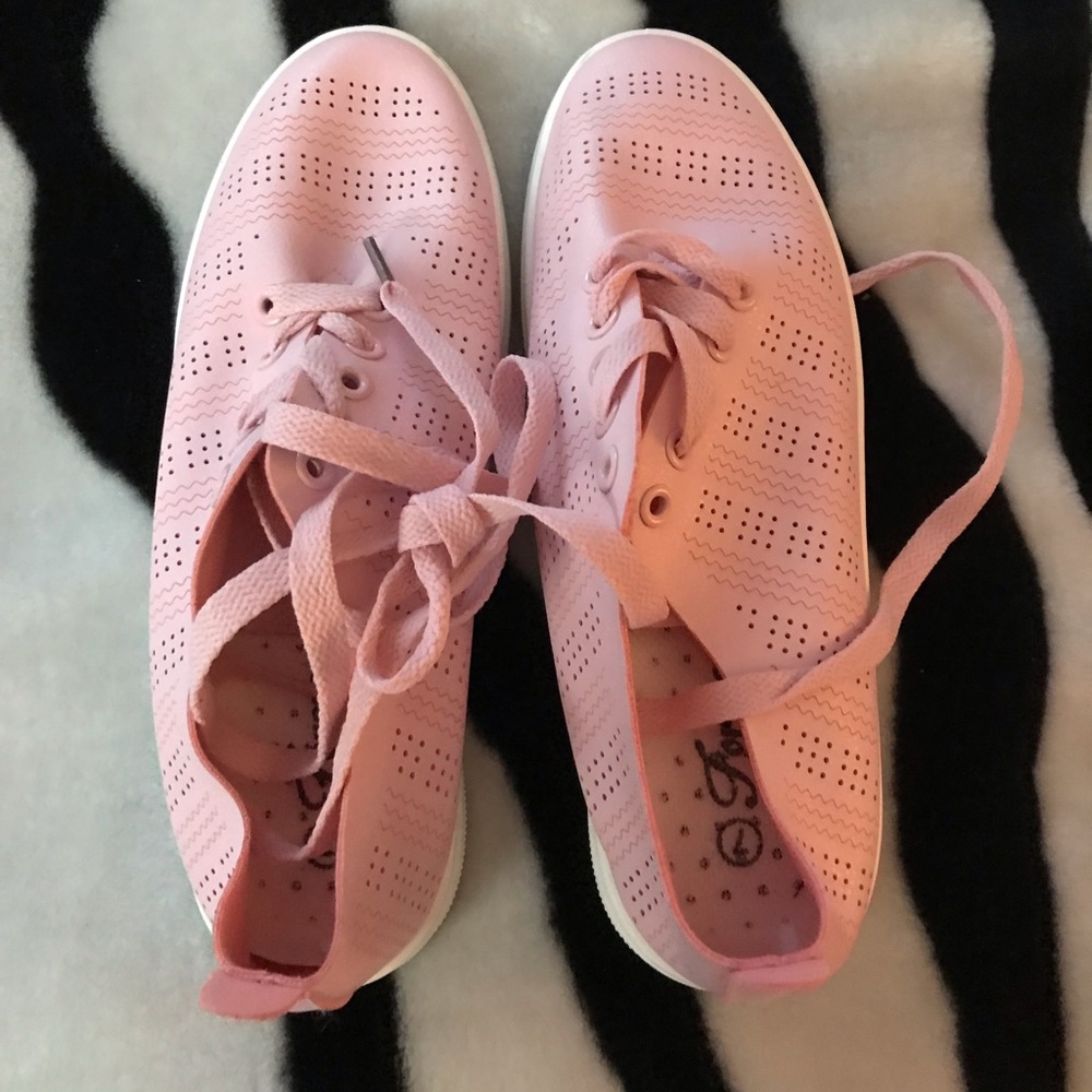 Pink shoes